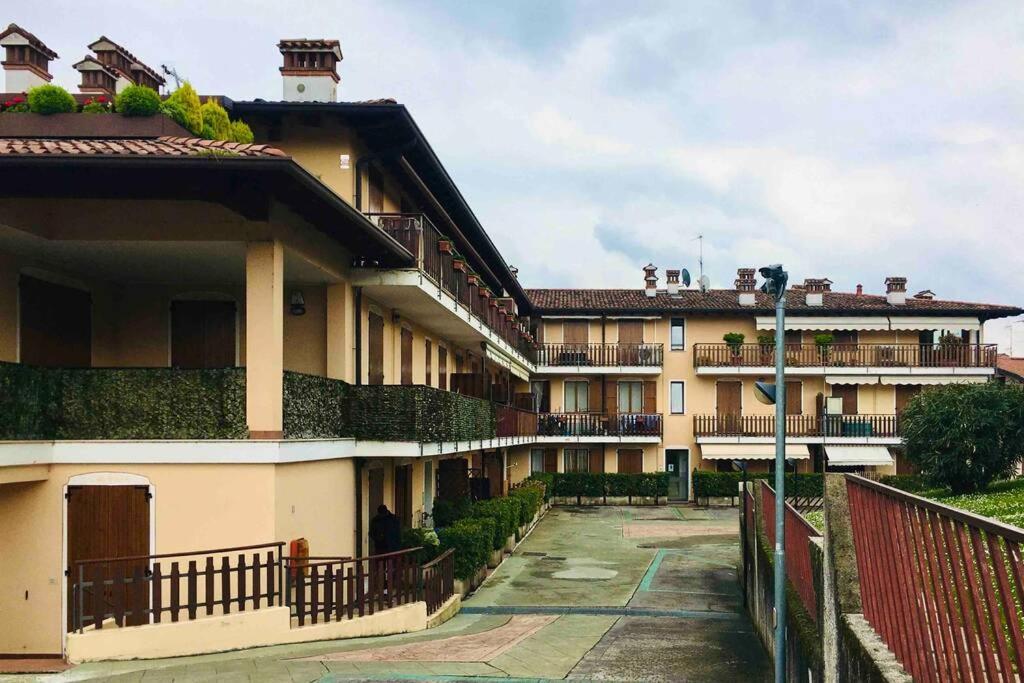 La Petite Maison De Stephanie Clusane Bagian luar foto