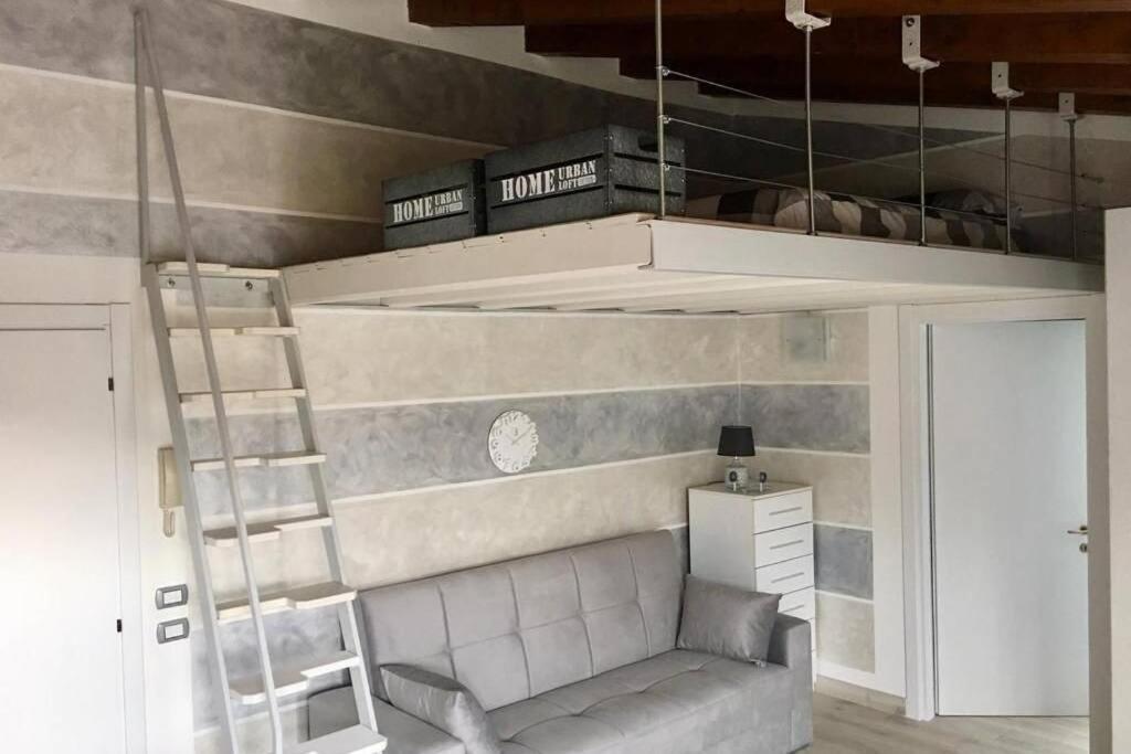 La Petite Maison De Stephanie Clusane Bagian luar foto